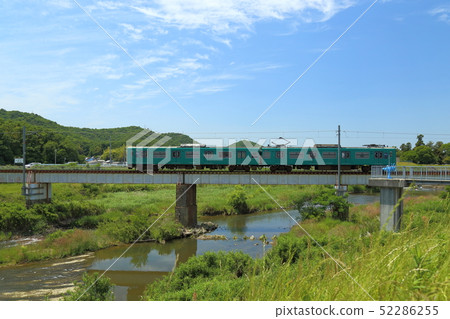 JR West Japan Kakogawa Line [around Kiryu Station Cross the Manganinji River] 52286255