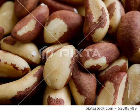 巴西堅果堆，堅果 52395499