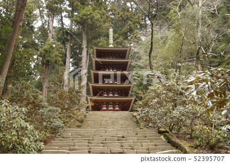 Muroji Temple five stories 52395707