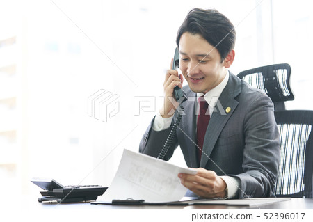 Male lawyer 52396017