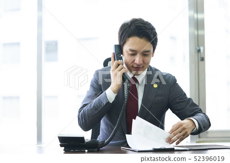 Male lawyer 52396019