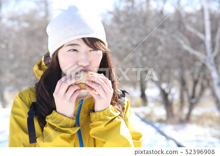 Woman enjoying winter leisure 52396908