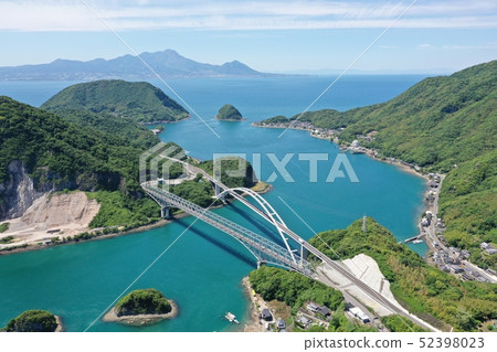 Entrance to Amakusa, Tenmon Bridge and Amagi Bridge (aerial view) Entrance to Amakusa, Tenmon Bridge and Amagi Bridge (aerial view) 52398023