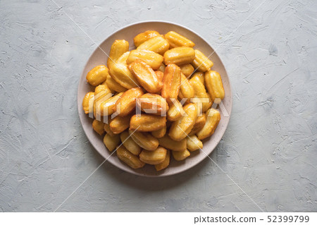 Awama - Arabic sweets celebration Eid Ramadan. 52399799