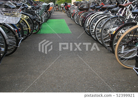 Bicycle storage (parking lot) (Tokyo) 52399921