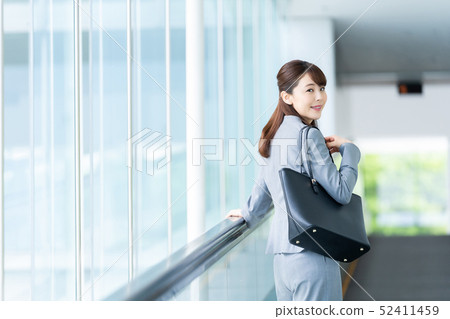 女商人企業圖像女性僱員 女商人企業圖像女性僱員 52411459