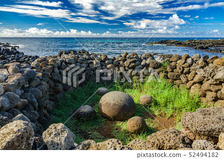 Te Pito O Te Henua rounded rock, The Navel of the Earth, Easter Island Te Pito O Te Henua rounded rock, The Navel of the Earth, Easter Island 52494182