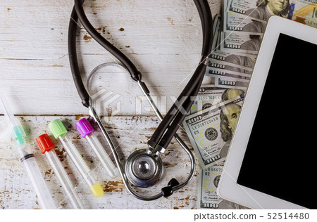 Medical equipment stethoscope and tablet Medical equipment stethoscope and tablet 52514480