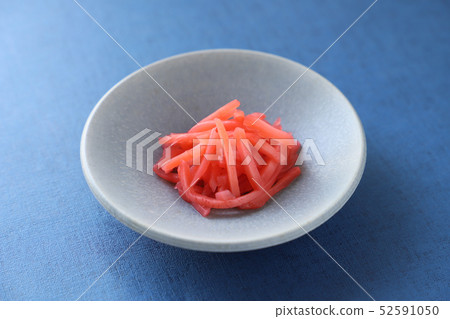 Red pickled ginger 52591050