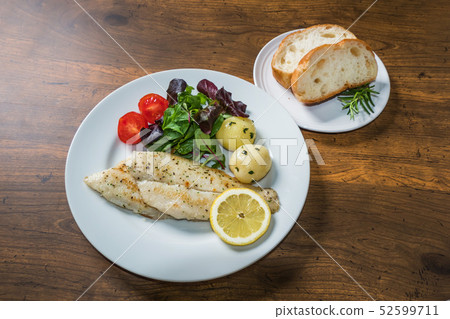 Tongueed Muniel French cuisine Tonguefish Muniel Tongueed Muniel French cuisine Tonguefish Muniel 52599711