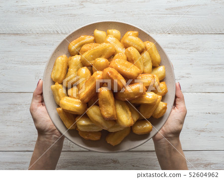 Tulumba Tatlisi - Traditional Turkish desserts. Tulumba Tatlisi - Traditional Turkish desserts. 52604962
