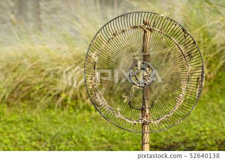 Recycle grating made from old fan cover attached Recycle grating made from old fan cover attached 52640138