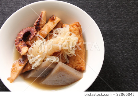 Oden. Shirataki, konjac, octopus, chikuwa, etc. Oden. Shirataki, konjac, octopus, chikuwa, etc. 52866845