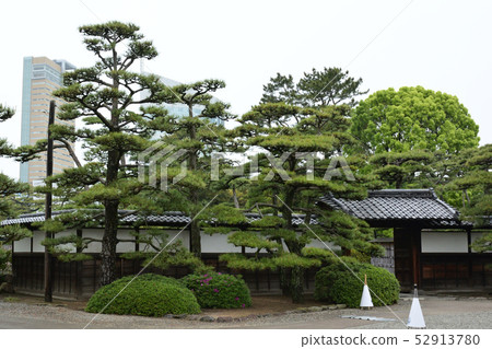 Japan's 100 Great Castles / Takamatsu Castle 52913780