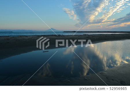 Morning 151012am5: 51 in Omaezaki Marine Park Morning 151012am5: 51 in Omaezaki Marine Park 52956985