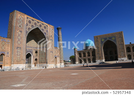 Central Asia Silk Road Trip Uzbekistan Samarkand Registan Square 52957348