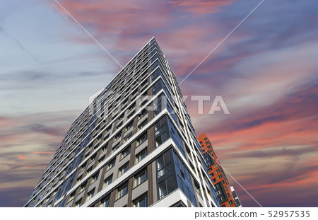 Multi-storey building under construction 52957535