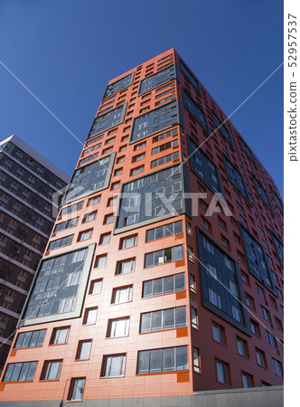 Multi-storey building under construction 52957537