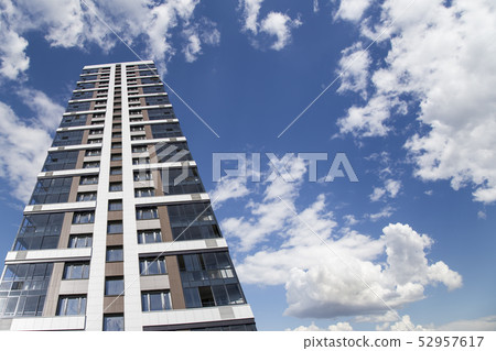 Multi-storey building under construction 52957617