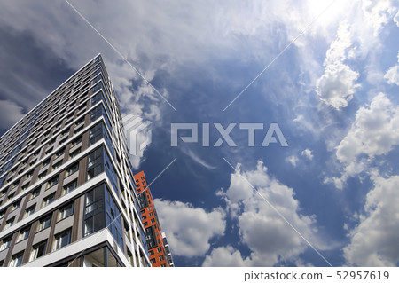 Multi-storey building under construction 52957619