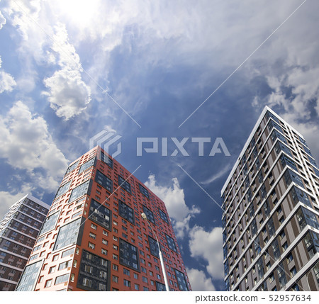 Multi-storey building under construction 52957634