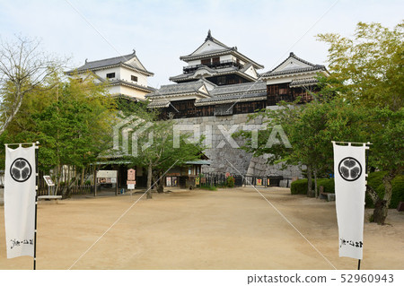 Japan's 100 Great Castles / Matsuyama Castle Japan's 100 Great Castles / Matsuyama Castle 52960943