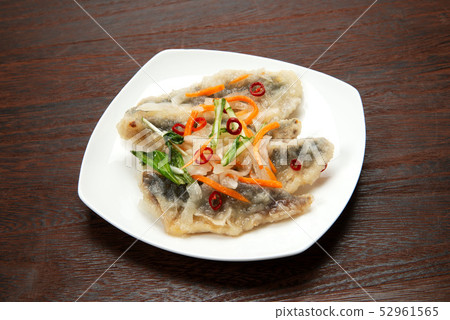 醃製鹹鹹菜 醃製鹹鹹菜 52961565