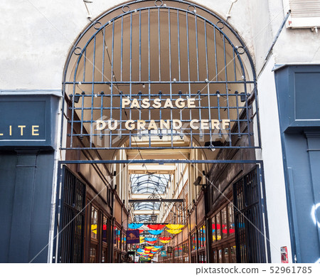 巴黎流行的Passage Passage du Grand Sale 巴黎流行的Passage Passage du Grand Sale 52961785