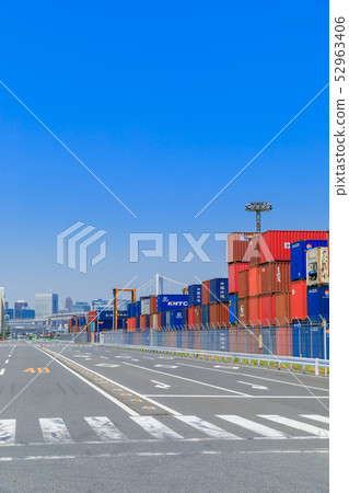 Shinagawa Pier _ International Freight Container Shinagawa Pier _ International Freight Container 52963406