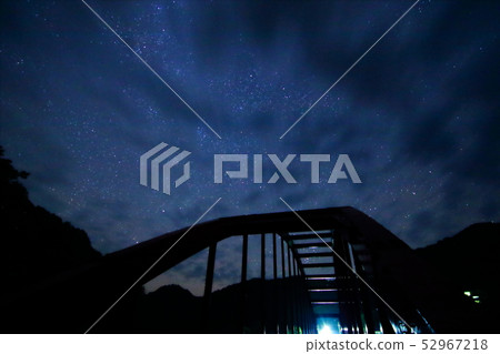 Arch Bridge and Star View 52967218