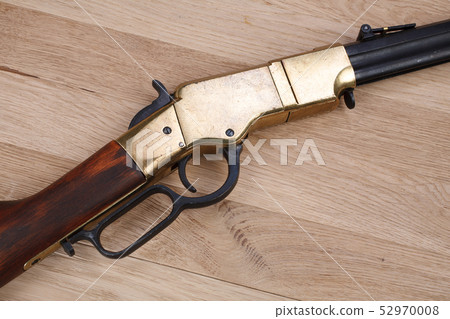 Wild west gun with rounds 52970008
