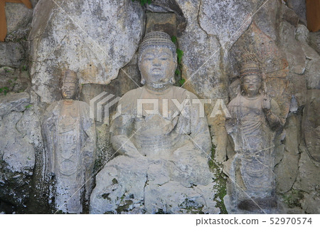 Usuki stone Buddha (Amitabha three statues, Hoki stone Buddha second group) 52970574