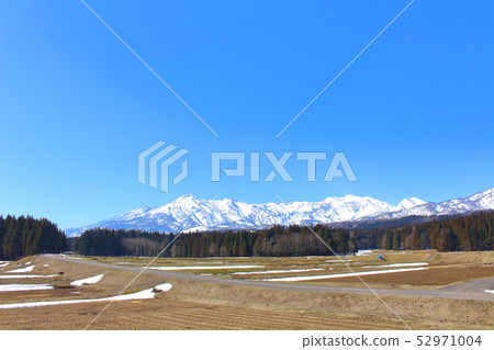 在早春的201 905妙高的美麗的Myoko Takada Komayama 在早春的201 905妙高的美麗的Myoko Takada Komayama 52971004