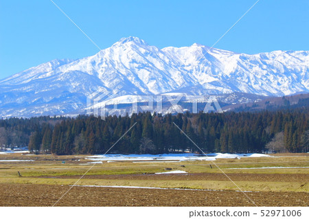 The beautiful Myoko Takada Komayama that 201 905 Myoko in the early spring 52971006