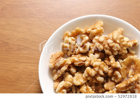 Walnuts. It is said to be a super food that contains many ingredients that are good for health maintenance and promotion, such as omega-3 fatty acids and various nutritional ingredients. Walnuts. It is said to be a super food that contains many ingredients that are good for health maintenance and promotion, such as omega-3 fatty acids and various nutritional ingredients. 52972818