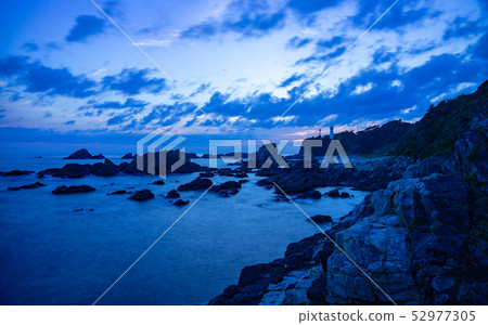 Evening view of the southernmost tip of Honshu, tide 52977305