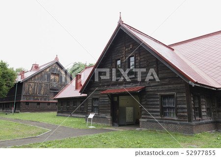 Kitadaiuchi札幌農業學校農場2號牛群牛和模範畜牧場（Clark博士提出的一組與明治時期的畜牧業有關的建築物） 52977855