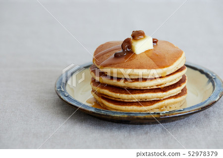 Spelled wheat pancake 52978379