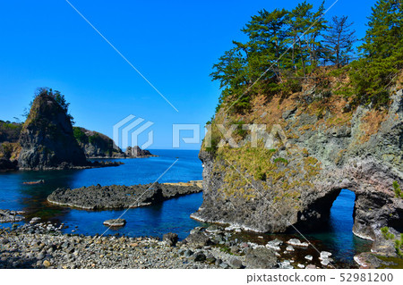Noto Gekkomu Suganosu nest rock Noto Gekkomu Suganosu nest rock 52981200