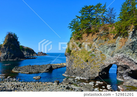 Noto Gekkomu Suganosu nest rock Noto Gekkomu Suganosu nest rock 52981201