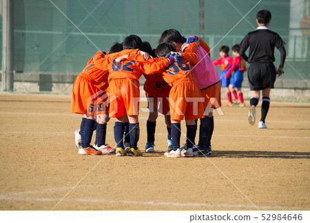 Boy football 52984646