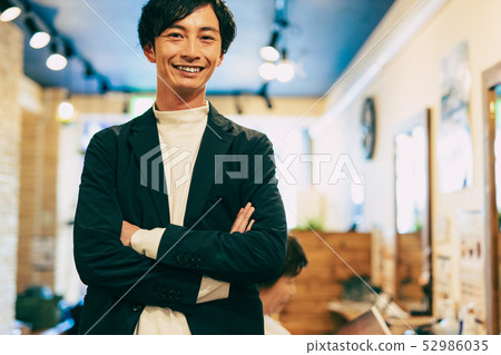 美髮師理髮師 52986035