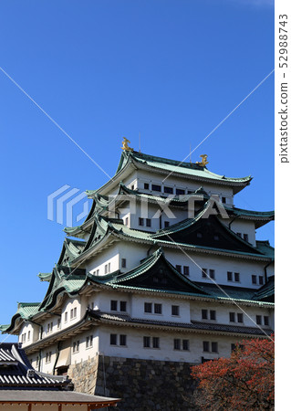 名古屋城堡在深秋 52988743