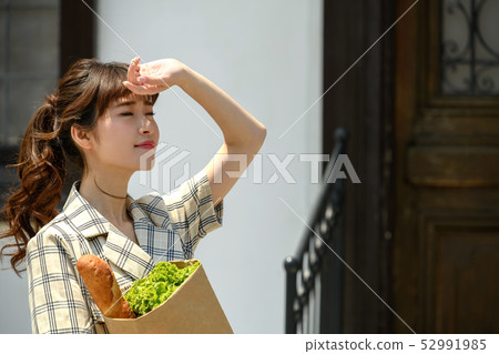 女人陽光紫外線護理購物 女人陽光紫外線護理購物 52991985