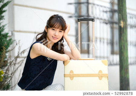 Woman travel vacation 52992878