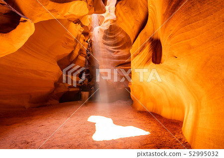 Upper Antelope Canyon 52995032