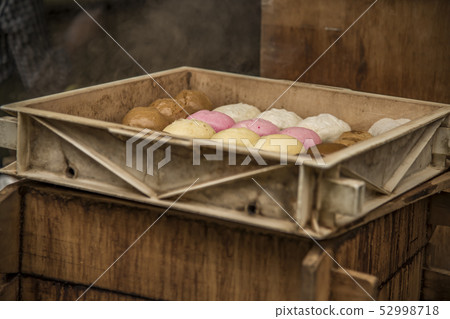 [Atami peace street shopping district foliage hall] 52998718