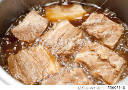 Rough dish during cooking (simmered pork) Rough dish during cooking (simmered pork) 53007148