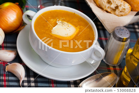 Delicious vegetable cream cheese soup 53008828