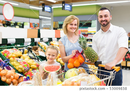 family shopping various fresh fruits in supermarket family shopping various fresh fruits in supermarket 53009838